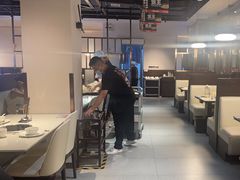 -煲王粤菜餐厅(中侨中心店)