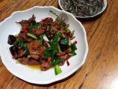 -老滇山寨•云南特色菜•地方菜•民族风情歌舞表演(金碧店)