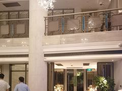 -浅深(世茂滨江精品店)