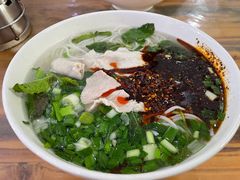 -龙树园麻辣米线