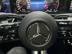 -上海星瀚奔驰4S店(红柳路店)