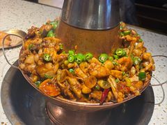 -老佛爷铜炉蛙锅(东门老街店)