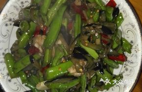 Eggplant and Green Bean Stir-fry