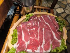 -老牌坊云南鱼豆花火锅(爱建店)