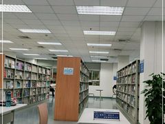 -南山图书馆(常兴路店)