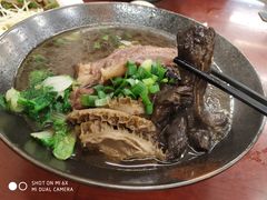 -尊品原汁牛肉面
