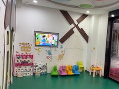 -雅悦齿科(顾村公园店)