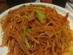 -95号酱骨·一块豆腐(展春园西路店)