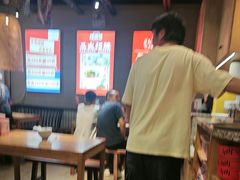 -怪噜范·老贵阳街头名小吃(鸿通城店)