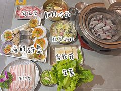 -围炉肉舍•炭烤活鳗•丹东海鲜烤肉(步行街店)