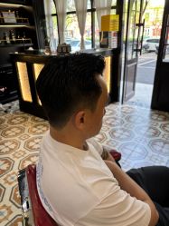 -豪帅男士理容馆