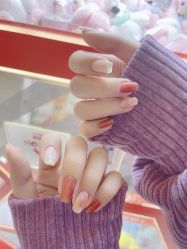 -桃子的美甲店