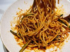 面条筋斗-麻六记(新天地店)