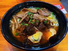 -花溪巷牛肉粉(泉城路店)