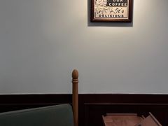-Café Monson