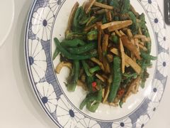 辣椒炒香干-西湖春天•老字号杭州菜(百汇店)