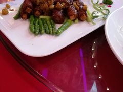 -双子楼大酒店(城开国际写字楼店)
