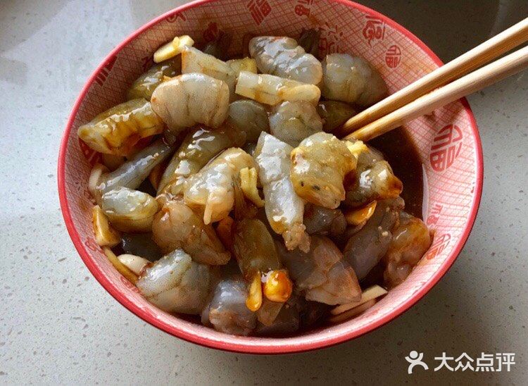 微辣清新的低卡美食，尖椒虾仁～