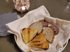 餐前面包-CHASE Modern Cuisine(崇宁路店)