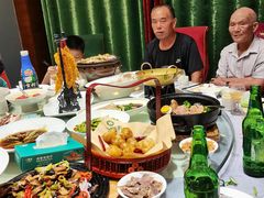 -一家人(凯旋路店)