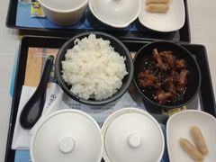 -老娘舅餐厅(黄龙体育中心店)