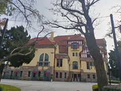 -青岛德国总督楼旧址博物馆