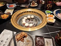 -山川小町·极番烧肉(新地假日广场店)