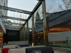 -亮马河饭店翠雅咖啡厅