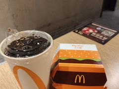 -麦当劳(中山公园龙之梦店)