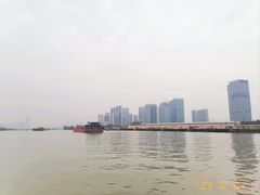 -鱼珠码头(轮渡站)
