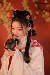 -汉仪华裳汉服馆(打浦桥店)