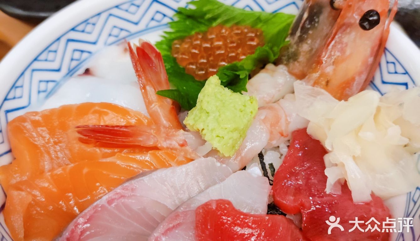 吃日料的周六，教白人吃散寿司