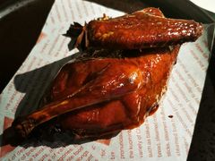 爆汁花椒脆皮乳鸽-柴门头啖汤·经典川菜·慢火汤品(锦城万达店)