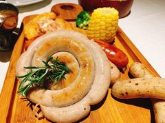 煎莫斯科香肠-俄士厨房(时代天街店)