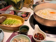 -洪氏嗨捞·猪肚鸡火锅(阳光天地店)