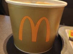 堡卷炸鸡小食吃喝桶-麦当劳(伟城广场店)