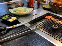 -臻牛烤肉