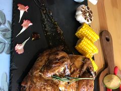 香草烤脆皮小春鸡-麦甜创意轻食餐厅(西康路店)