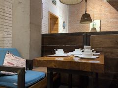 -苹果树下艺术餐厅(宋庄店)