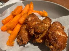 炸鸡翅配薯条-Simple Yummy简单美味(上邦百汇城店)