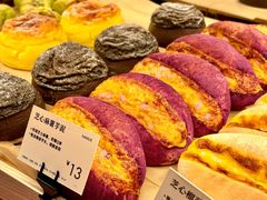 -奈雪的茶(亨特国际广场店)