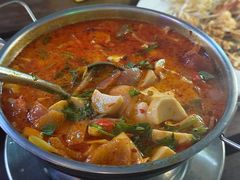 -Green Tree Rest. & Pub