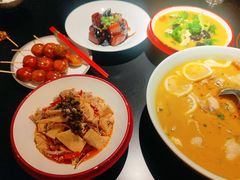 -麻六记(凤凰汇店)