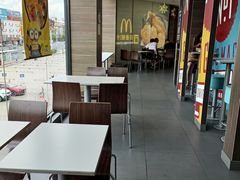 大堂-麦当劳(得来速店)