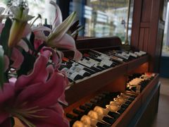 -MONICH牛排融合餐厅(和义大道购物中心店)