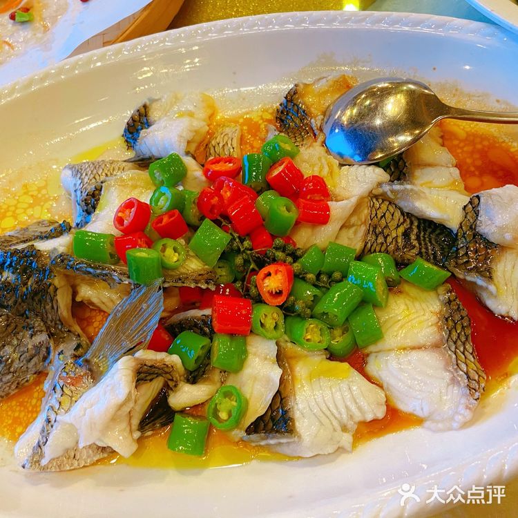 「蚬肉生菜包」一生推，这个好喜欢，舀两勺放生菜叶上