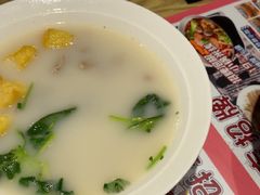-大脸鸭记鸭血粉丝·小锅米线(水游城店)