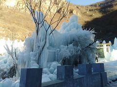 -大平台龙居瀑布旅游区