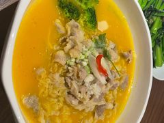-港丽餐厅(正大店)