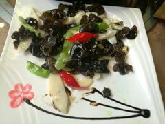 -东方之猪四更烤乳猪(金垦总店)